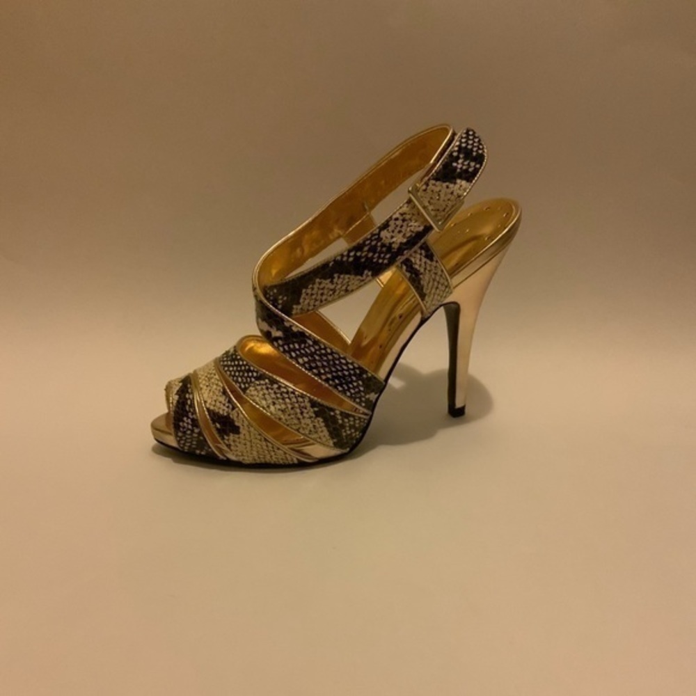 BCBG Girls Heels - Picture 2 of 6